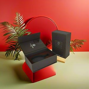 [Hot Item] Window Box Cover Paper Box White Cardboard Box Gift Box Printing Product Packaging Color Box