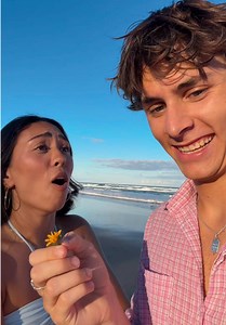 Pretty flower for my pretty GF 🌼🥹 #cute #flower | flower