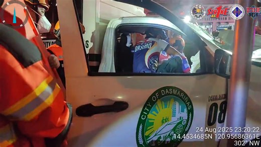 PANOORIN: Banggaan ng isang bus at Barangay Ambulance sa Aguinaldo Highway sa Panapaan 1, Bacoor City, Cavite kaninang alas 11 ng gabi, August 24, nagdulot ng mabigat na daloy ng trapiko. Sigaw naman ng mga netizen sa comments section ay dahil umano ito sa halos madilim na ilaw sa lugar kapag gabi. 🎥 Bacoor City Mayor Strike B. Revilla's Facebook page #1027StarFMManila #LikeMoShareMo | 102.7 Star FM Manila