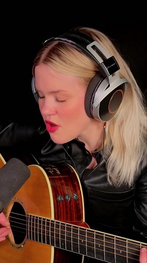 4.2K views · 180 reactions | Oh simple thing, where have you gone♥️ Hela låten ligger på min youtubekanal! | Ida Redig | Facebook