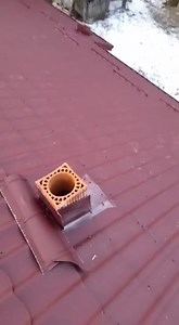 Chiar și cu frigul de afară, elita Acoperisuri Case finalizează cu succes încă un proiect, aducând mulțumire clientului. Hai Euro Fabius! Weekend plăcut și ne revedem cu entuziasm luni pentru un nou proiect. | Euro Fabius