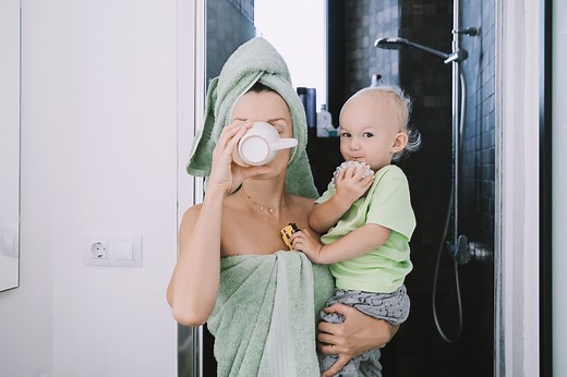 When Should Parents Stop Being Naked Around Their Kids? What Experts Say