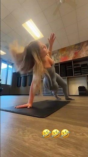 Girls gym training video highlighting #gymgirl #viral #gymgirls