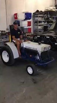 Mitsubishi MT372 tractor