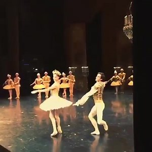 Bravo #HeloiseBourdon & #VincentChaillet #CasseNoisette Premiere! #ParisOperaBallet #Ballet | Benjamin Millepied