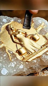 ASMR Gold 🪙 Extracting Beautiful Unique Gold Stuck to Quartz Rock Using Hammer & Chisel ⚒️ Part 56