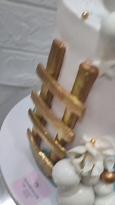 cutee bear in hot air balloon themed cake #hotairballooncake #bearcake #hotairballoontheme #bearthemedcake #1stbirthdaycake #SummerBakesPH | SummerBakes.PH | Facebook