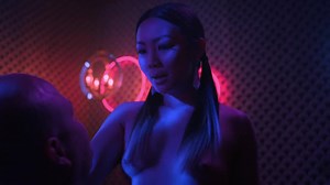 Jona Xiao, Tonya Glanz, Monica Raymund – Hightown s02e04 (2021)