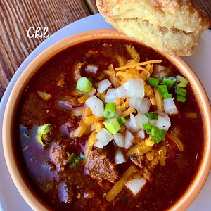 Love this Molly Grilled Cheese!! Love love love Chili too — Pork (gf/df) or Black Bean (vegan /gf) Lunch and something for later 珞 | Kitchen Table | Facebook