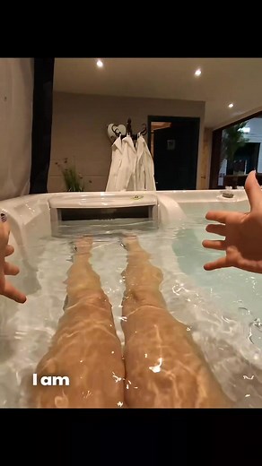 The Sundance Bristol…a walkthrough with me! Why we love this tub so much from the perspective of someone actually using it. A lounger you don’t float out of Powerful massage with fluidic jets Patented horizontal filtration Active oxygen SmartTub And so much more… #awardwinning #hottubsrock #hydrotherapy #sundance #hottubs #customerservicematters #wellbeing #bestlife | Hot Tubs Rock