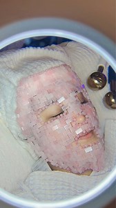 অনেকদিন পর ত্বকের একটু যত্ন নিতে চলে গেলাম Lumière Aesthetics এ। হাইড্রা ফেসিয়ালের এতোগুলো স্টেপস আমি আগে কোথাও পাইনি। ইনস্ট্যান্ট Glowing Skin আপনারা দেখতে পাবেন আমার ভিডিওতেই। 🖤 | Tasnuva Hridi