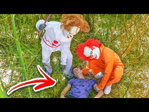 LOS PAYASOS NOS ATACAN EN EL BOSQUE | EP. 8