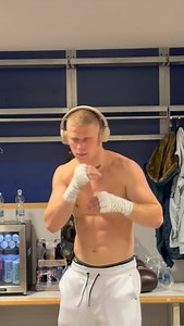 Podarí sa @white___gypsy si domov odniesť výhru? 🤨 #fightnightchallenge | Fight Night Challenge