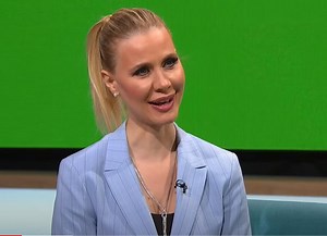 ŠOK TRANSFORMACIJA LEPE VODITELJKE ĆE VAS OBORITI S NOGU: Biljana Obradović više ne izgleda isto, a ona je glavni KRIVAC