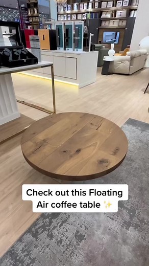 LAGO AIR TABLE A UNIQUE & ORIGINAL FLOATING TABLE ELEGANT AND AIRY, DESIGNED FOR THE LIFE THAT HAPPENS AROUND IT. Unique Floating Air Table Essential and amazing, the air table seems to magically float in the air. Two almost invisible glass legs support the tabletop, which gives the impression that it is floating. The extra-clear tempered glass makes the space feel airy and highlights it. The table top is available in a range of finishes, each one capable of filling the interior with an elegant 