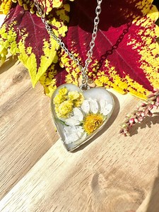 Daisy Floral Pendant Necklace | Handmade Gifts - Etsy