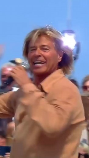 28K views · 952 reactions | Das neue Hansi Hinterseer Album ist da! ❤️ ️ JETZT das neue Album "Glaub an dich – Von Herzen das Beste" bestellen: https://bit.ly/4674JGA | Schlager für alle | Facebook