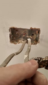JOY! EARTHSURE @doncastercables_official @bg_electrical_uk @jamie.neal_luceco.group #electrician #ukelectrician #uksparky #onthetools #onsite #sparky #fyp #bginstall | Live Sparks