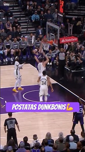 Domantas Sabonis with a poster dunk down the lane!💪 #nba #kings #domantassabonis
