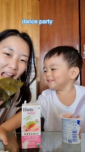 Mukbang with Brie and Brahm | Mommy Janie and Babies