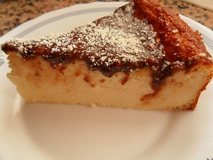 Cheesecake con cobertura de chocolate y almendra