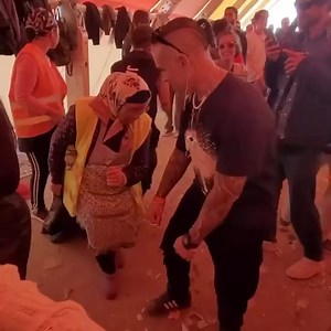 Dancing with the locals like.. 👯🎶 | RAVE CUBE