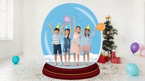 Christmas Photo Prop Background Christmas Snow Globe Backdrops Winter Snow Globe Backdrop Xmas Photography Background Hanging Banner Decor for Winter Holiday Party Photography Backdrop Decoration