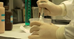 Side View Titration Compounding Pharmacy 库存影片视频（100% 免版税）28372330 | Shutterstock