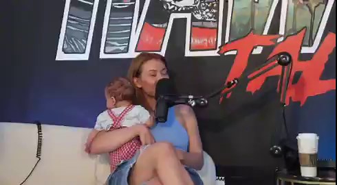 Lana Rhoades says she got into the ad6lt industry because she had low self esteem in the first decent job she tried. She adds that she didn’t believe in herself when she started making C6rn contents at first but she made it to the top very fast at a very young age of 19 which made her feel so confident about what she does👀👀‘I struggled with low self esteem in my first job when i was 17 because i thought they wouldn’t like me so i opted to audition for c6rn6graphy, I became so confident after i