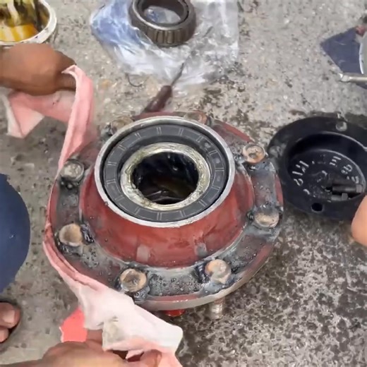 2.7K views | Emergency Repair of a Broken Truck Hub Flange Part 29 | Mechanical Skills | Facebook