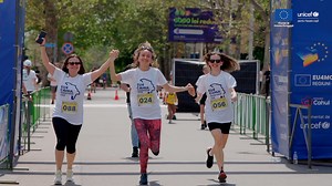 🏃‍♀️🏃Circa 400 de amatori ai sportului și sportivi de performanță din toată țara s-au aliniat la startul cursei EU4Cahul Marathon 2023. Așa cum sună și sloganul cursei „Aleargă pentru fiecare copil”, participanții au parcurs distanțele de 5 și 10 km pentru a susține îmbunătățirea accesului copiilor și adolescenților din Cahul și din întreaga țară la servicii sociale 💛 Toți alergătorii au primit medalii, iar 12 cei mai rapizi au fost premiați cu diplome și trofee 🏆 Cursa a fost organizată la 