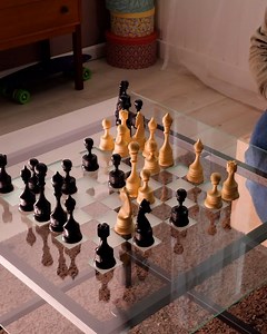 He transformed a glass table into a chess table | Hungry Panda