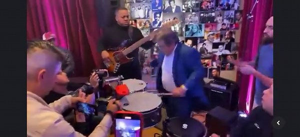 Giovanni Hidalgo sólo de timbal anoche celebrando el cumpleaños de Martín Cohen #giovannihidalgo #MartinCohen #PeteNater | Pete Nater Music
