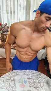 205K views · 2.2K reactions |  ¿Y tú cuanta PROTEÍNA estás comiéndo para lograr tus objetivos? ❌ No tienes que comer PROTEÍNA a montones en un plan de “Definición”, recuerda que también suman como calorías. | Luis Bellatin Personal Trainer - Online | Facebook