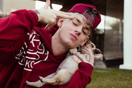 Quién es Oky, el streamer que fue internado tras una preocupante trasmisión en vivo