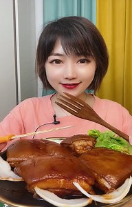 Eating Show, Yummy eating fried pork belly, pork intestine, pork stomach, pork thigh, pork leg and fruit | AE Monkey