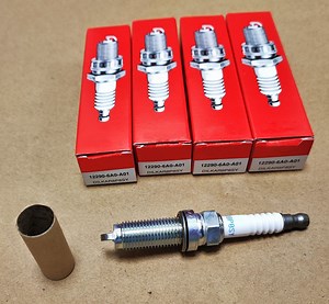 [Hot Item] Auto Spark Plug 12290-6A0-A01 Dilkar8p8sy Engine Spark Plug for Honda Accord Plug Spark