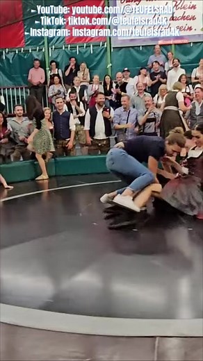 she so lovely #devilswheel #OktoberfestVibes #sexy #liebe #girls #Amazing #oktoberfest#416 | Teufelsradddd