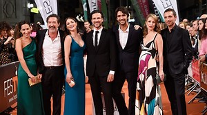 Gran ovación del público en el preestreno de 'La Catedral del Mar'