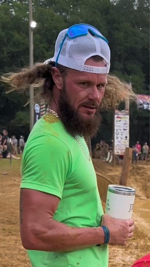 517 reactions · 14 shares | mullet, red boots, snapback … this guy don’t miss #redboots #mud #mullet | Paige Sparks | Facebook