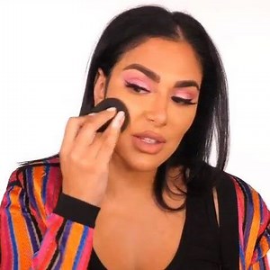 How to apply setting spray like a queen for maximum results 😘#HudaBeautyRestingBossFace | Huda Beauty