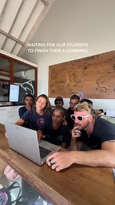 They did it! this is your sign to finish your eLearning if you haven’t 🤭 🎥✍ IG 'bluemarlinair' | PADI