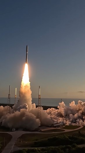 Behind the Security Gates... | Sam Eckholm