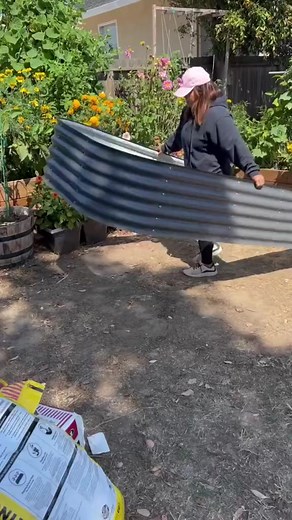 7.3K views · 55 reactions | #sharing how I filled a raised garden bed from last summer. #gardening #raisedbed #raisedbedgarden | Garden Design Ideas | Facebook
