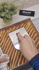 LAPIS LEGIT PUTIH TELUR Bahan bahan : * 200 gr margarine * 200 gr buter * 1/2 sdm vanili bubuk * 80 grr kental manis * 1 sdm SP * 500 gr putih telur * 300 gr gula pasir * 2 sdm pasta coklat * 180 gr tepung terigu (protein sedang) * 25 gr susu bubuk | Mama ci memasak