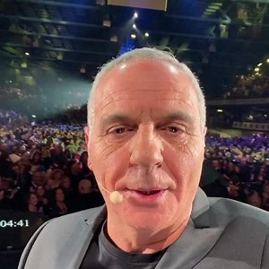Siamo al cacao meravigliao!! 😂😂😂 Buon 2020!! #2020 | Giorgio Panariello