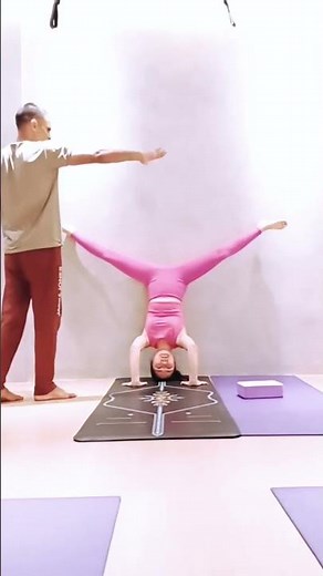 #yogapractice #yoga #yogainspiration #yogalife #yogalove #yogaeverydamnday #yogaeveryday #yogteacher