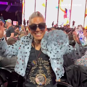 SF Cyndi Lauper fans showing their true colors tonight 🌈✨ | Chase Center