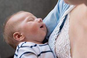 Home-visiting nurses help support parenthood