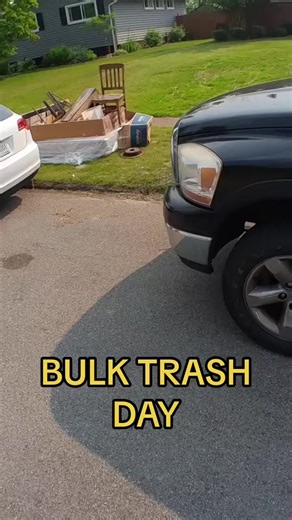 Curb picking on bulk trash day in one of the suburbs near us. #dumpsterdiving #curbpicking | Molly Dumpster